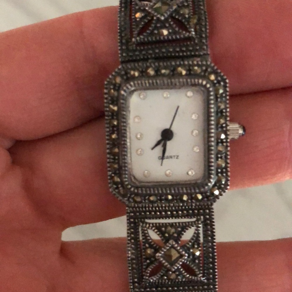 Watch - Picture 2 of 6